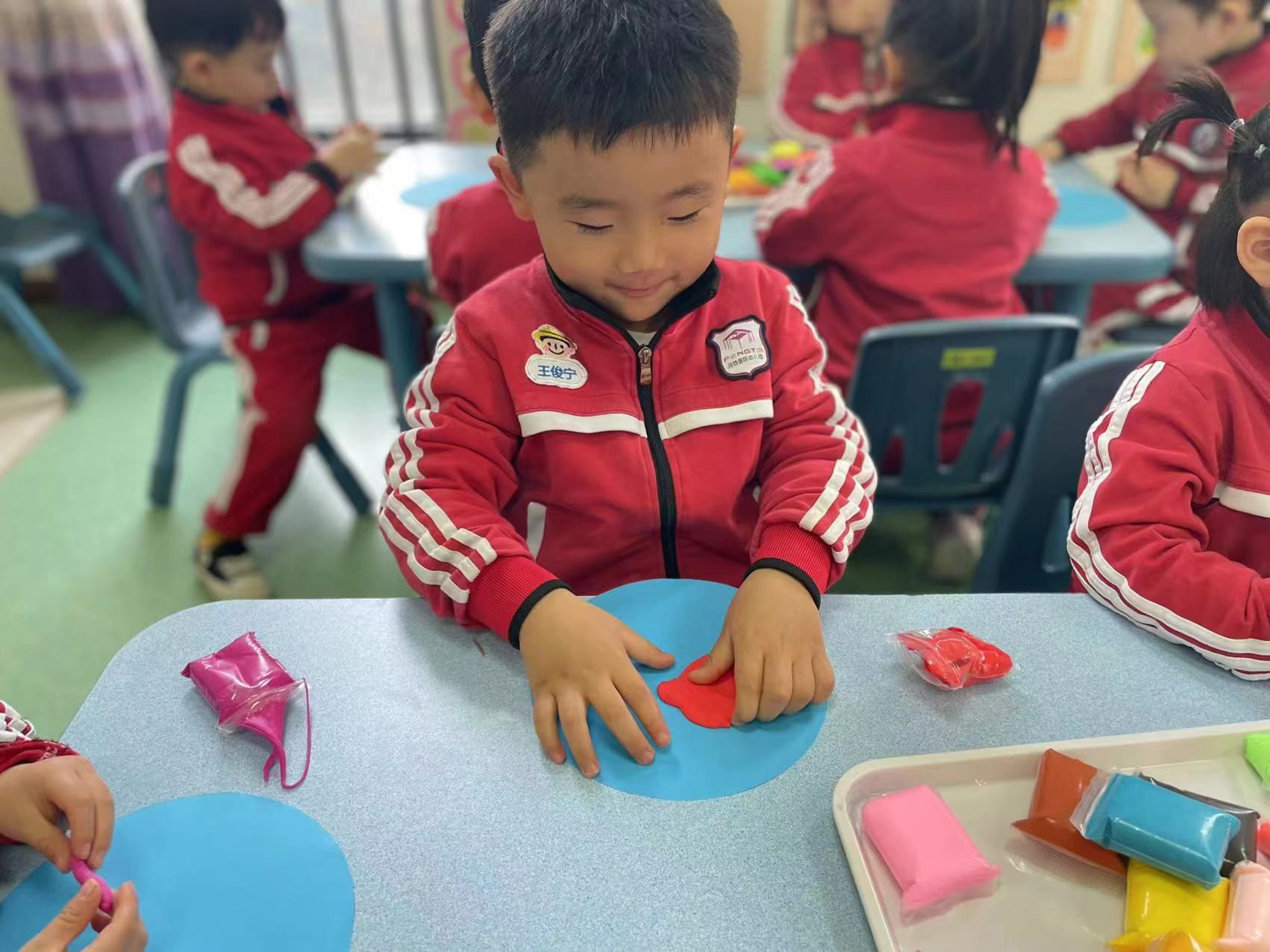 动手装扮地球 动手装扮地球