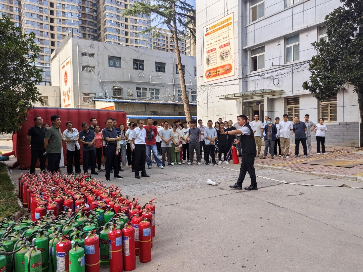 郑州综合利用所开展消防安全知识培训暨火灾应急演练