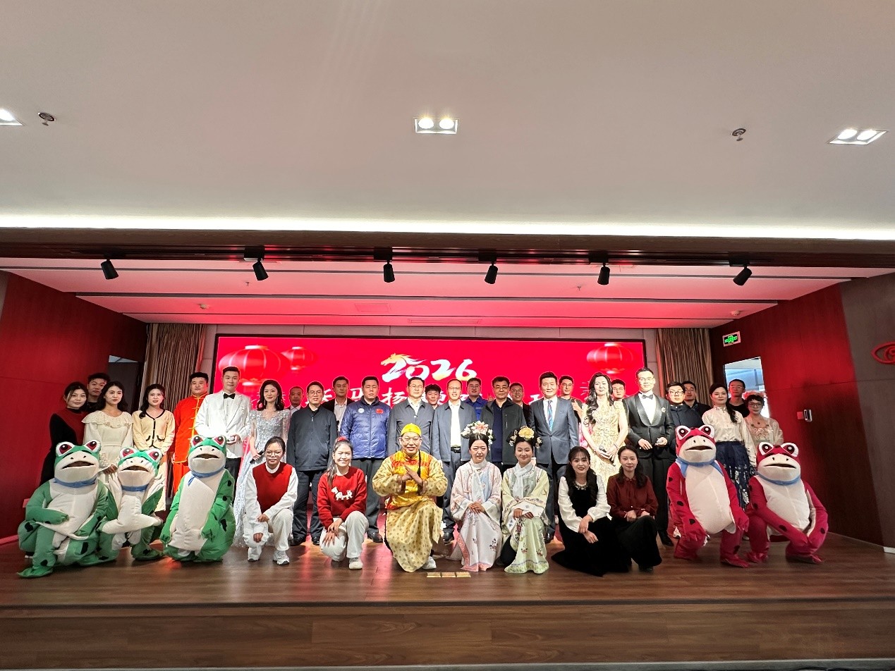 全体演职人员合影留念喜迎新春佳节