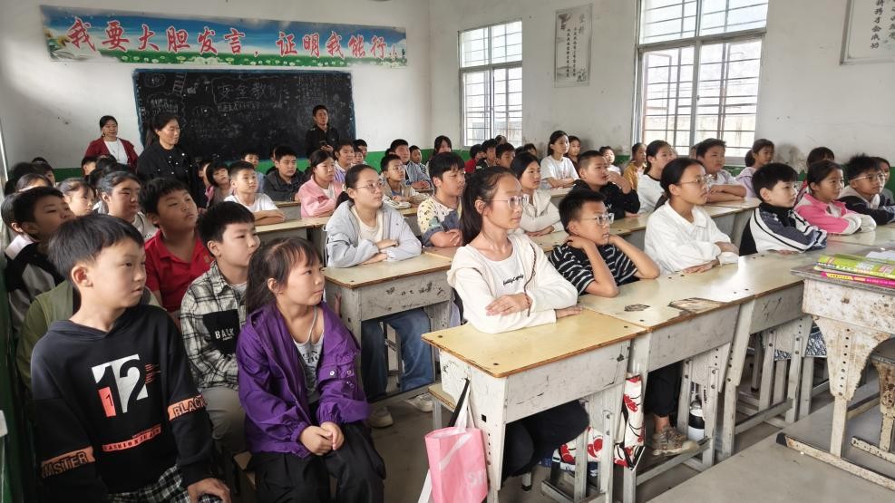 图片1 图片1